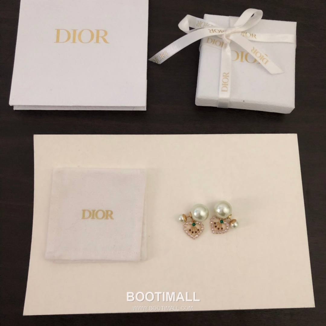 Dior Heart Multicolor Swarovski Crystal Pearl Brass Stud Earring 디올 하트 멀티컬러 스와로브스키 크리스탈 펄 황동 스터드 이어링 4
