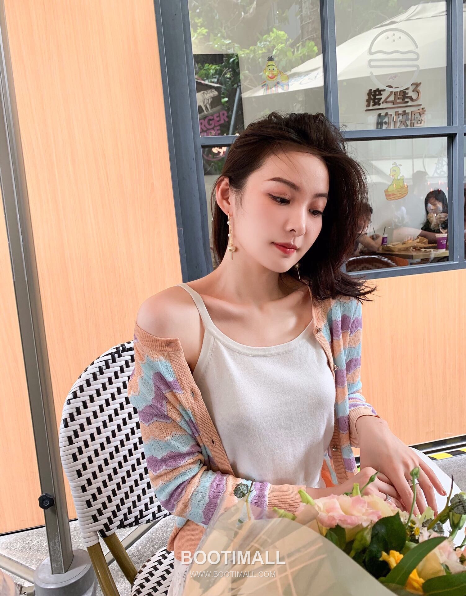 Dior Multi Chain Brass Crystal Earring with Convertible Chain Design 디올 멀티 체인 황동 크리스탈 이어링 컨버터블 체인 디자인 3cm 8