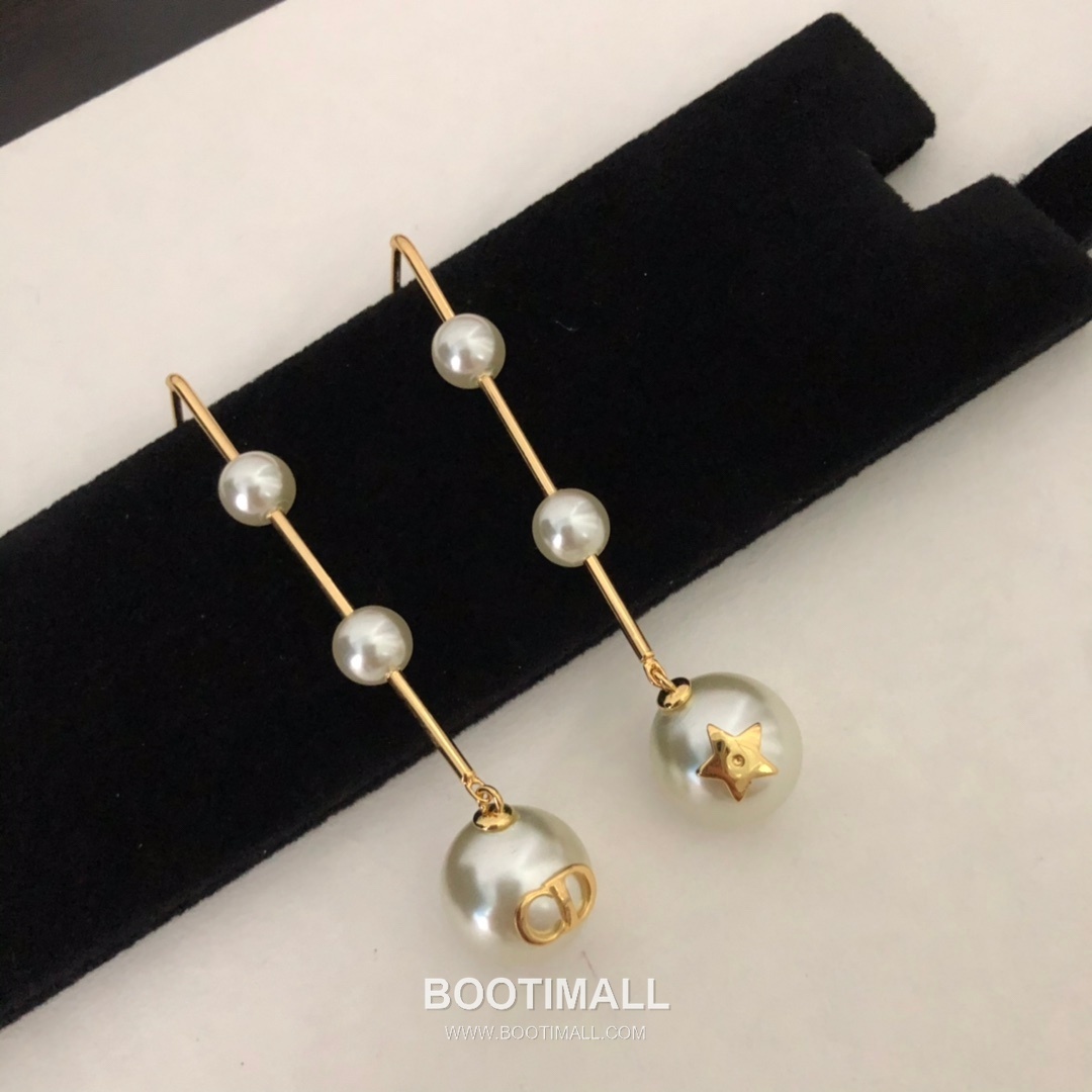 Dior Multi Chain Brass Crystal Earring with Convertible Chain Design 디올 멀티 체인 황동 크리스탈 이어링 컨버터블 체인 디자인 3cm 11