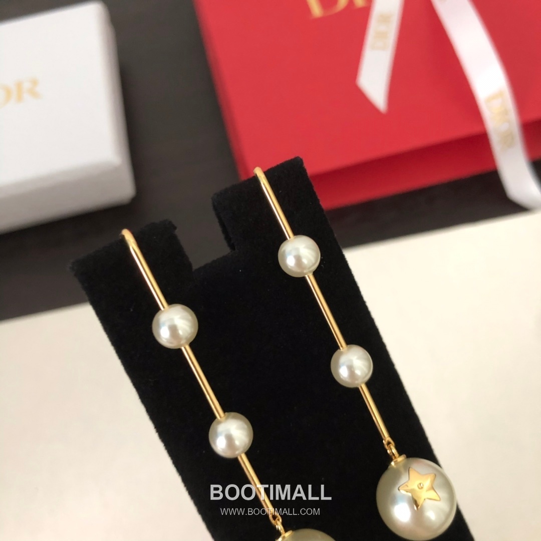 Dior Multi Chain Brass Crystal Earring with Convertible Chain Design 디올 멀티 체인 황동 크리스탈 이어링 컨버터블 체인 디자인 3cm 13