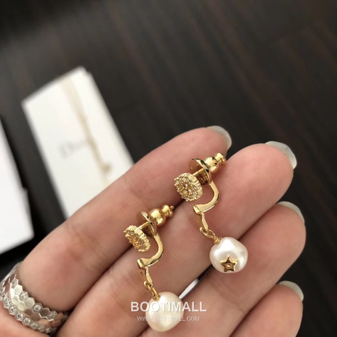 Dior Baroque Pearl Brass Chain Necklace with Adjustable Length 디올 바로크 펄 황동 체인 네클리스 길이조절 45cm 9