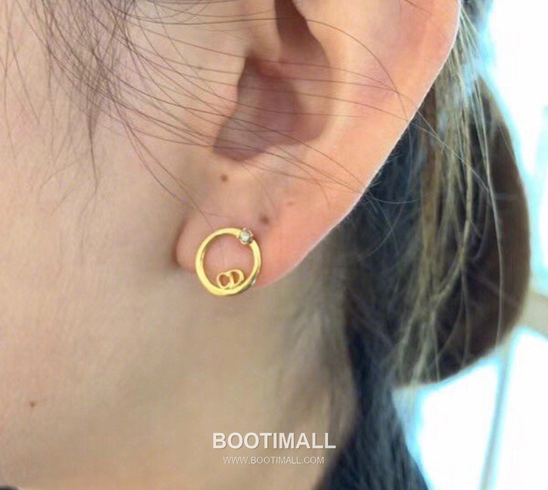 Dior CD Hoop Brass Earring with Logo Motif 디올 CD 후프 황동 이어링 로고 모티프 2cm 5