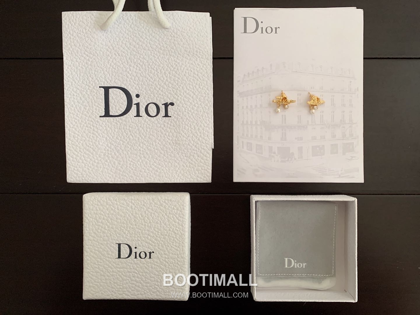 Dior Letter Pearl Brass Earring with Logo Motif 디올 레터 펄 황동 이어링 로고 모티프 1.5cm 1
