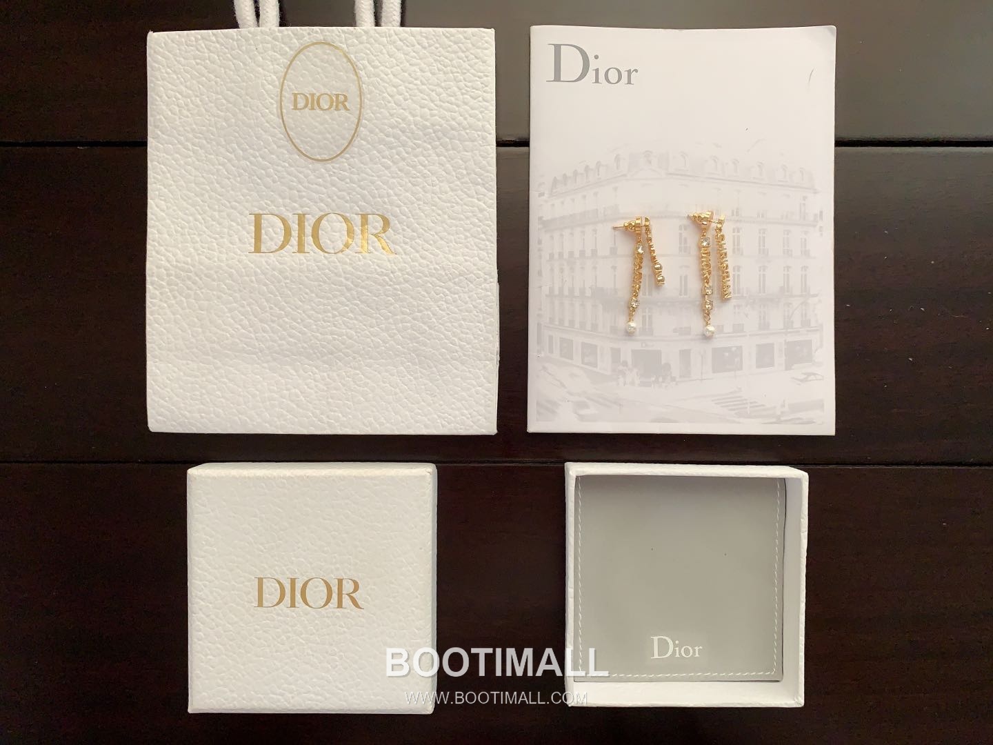 Dior Logo Letter Brass Earring with Minimal Motif 디올 로고 레터 황동 이어링 미니멀 모티프 1.5cm 1