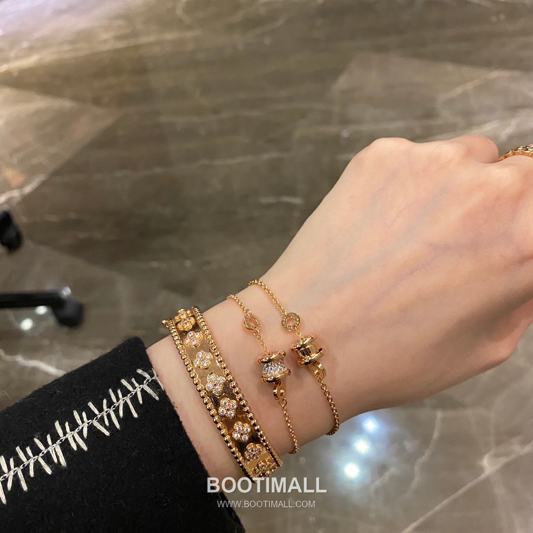 Van Cleef & Arpels Kaleidoscope Clover Brass Gold Plated Bracelet with Alhambra Motif 반클리프아펠 칼레이도스코프 클로버 황동 골드도금 브레이슬릿 알함브라 모티프 17cm 2