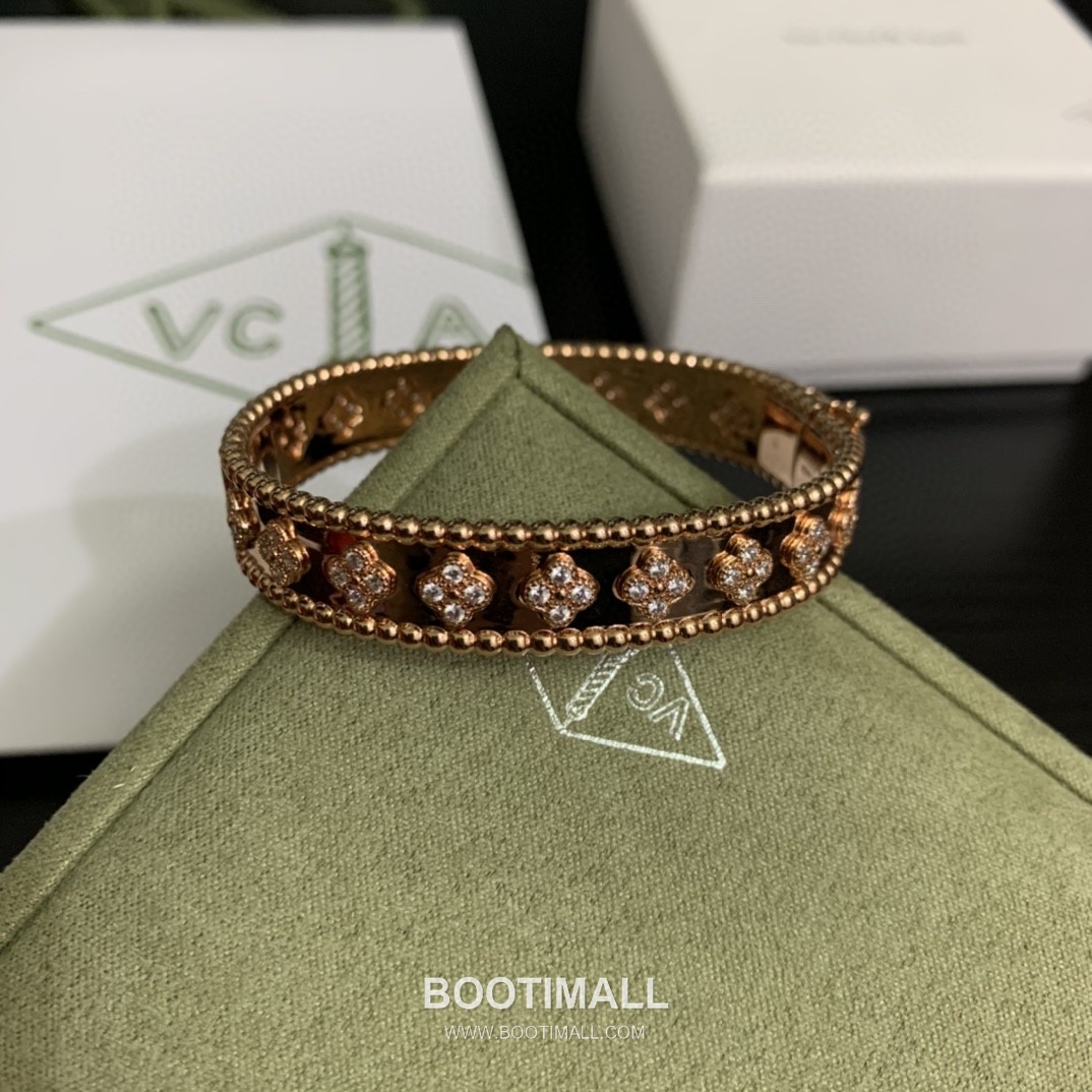 Van Cleef & Arpels Kaleidoscope Clover Brass Gold Plated Bracelet with Alhambra Motif 반클리프아펠 칼레이도스코프 클로버 황동 골드도금 브레이슬릿 알함브라 모티프 17cm 15