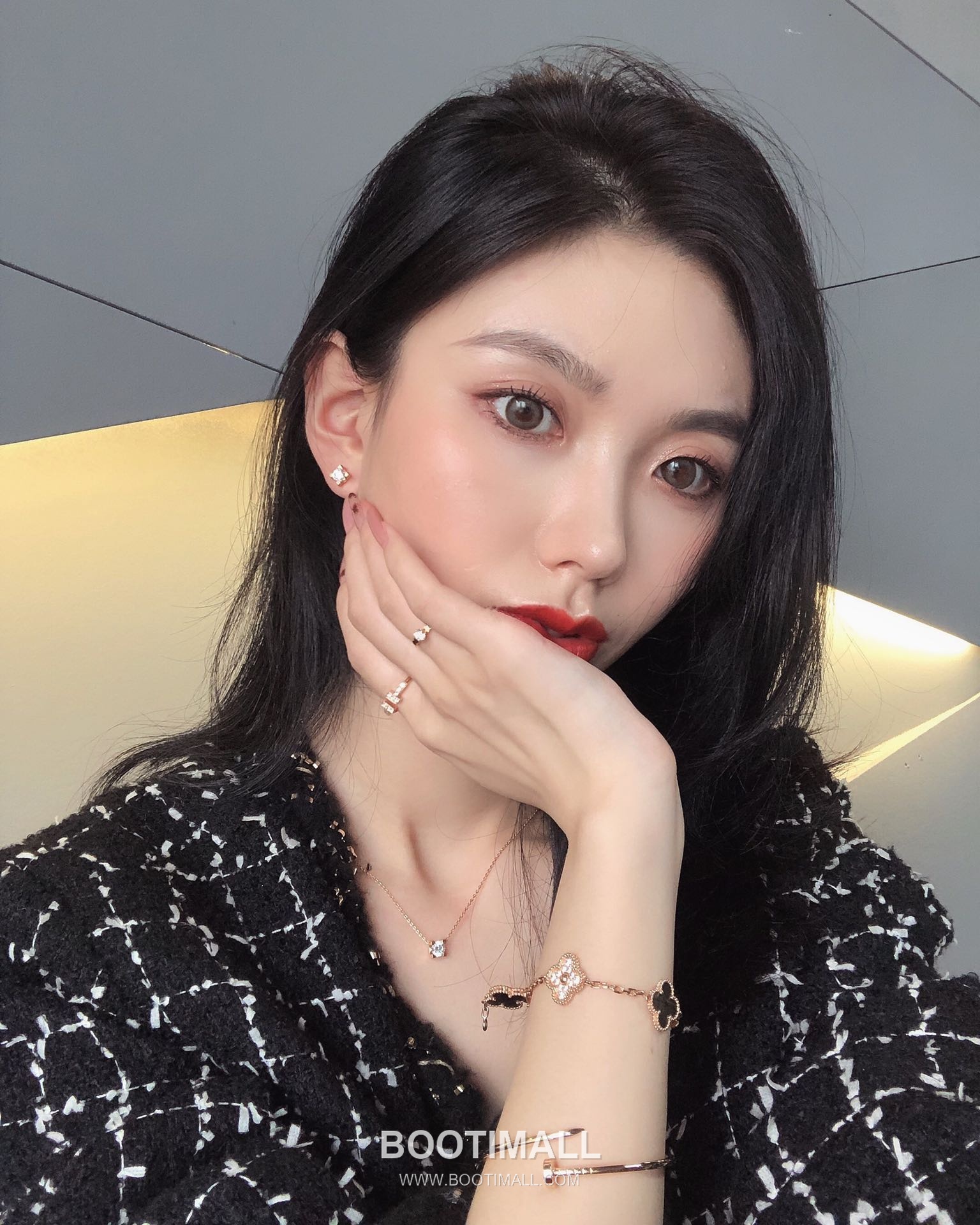 Cartier Horn Curve Brass Crystal Solitaire Pendant Necklace with Brilliant Cut 까르띠에 혼 커브 황동 크리스탈 솔리테어 펜던트 네클리스 브릴리언트 컷 45cm 1