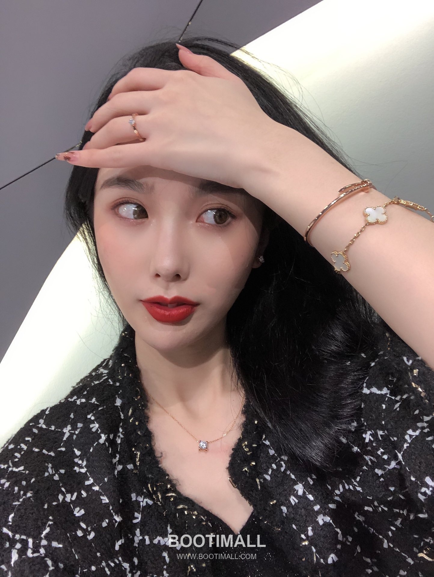 Cartier Horn Curve Brass Crystal Solitaire Pendant Necklace with Brilliant Cut 까르띠에 혼 커브 황동 크리스탈 솔리테어 펜던트 네클리스 브릴리언트 컷 45cm 9