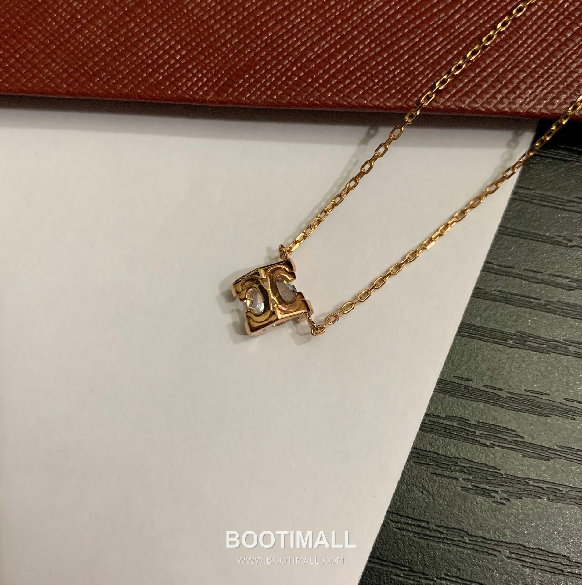 Cartier Horn Curve Brass Crystal Solitaire Pendant Necklace with Brilliant Cut 까르띠에 혼 커브 황동 크리스탈 솔리테어 펜던트 네클리스 브릴리언트 컷 45cm 14