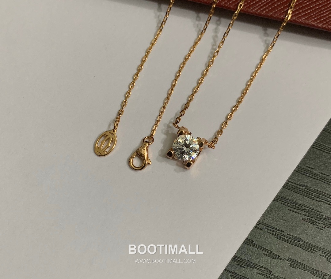 Cartier Horn Curve Brass Crystal Solitaire Pendant Necklace with Brilliant Cut 까르띠에 혼 커브 황동 크리스탈 솔리테어 펜던트 네클리스 브릴리언트 컷 45cm 15
