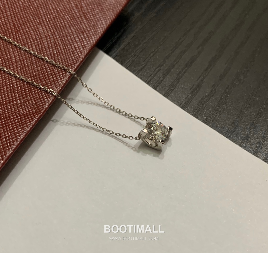 Cartier Horn Curve Brass Crystal Solitaire Pendant Necklace with Brilliant Cut 까르띠에 혼 커브 황동 크리스탈 솔리테어 펜던트 네클리스 브릴리언트 컷 45cm 21
