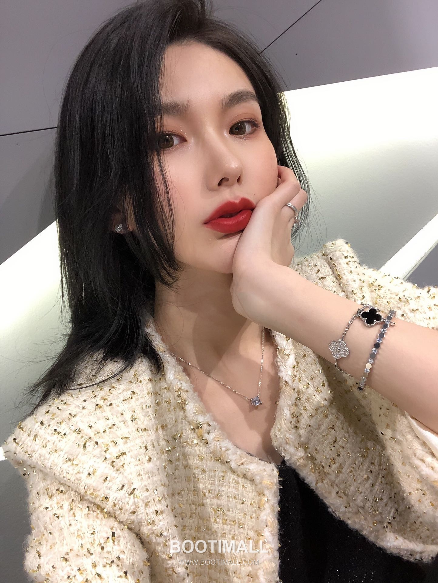 Cartier Horn Curve Sterling Silver 925 Crystal Stud Earring with Solitaire Setting 까르띠에 혼 커브 스털링 실버 925 크리스탈 스터드 이어링 솔리테어 세팅 1cm 5