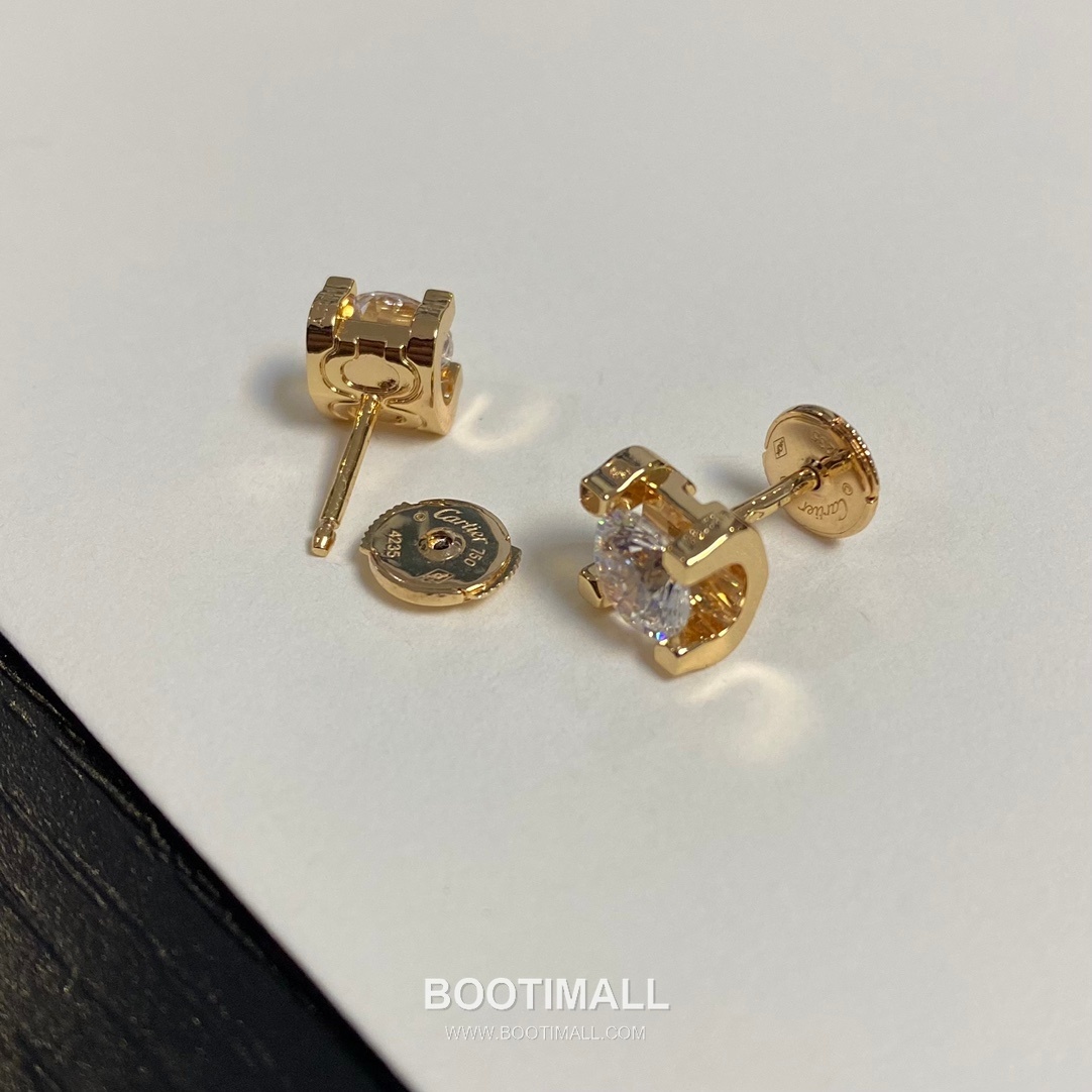 Cartier Horn Curve Sterling Silver 925 Crystal Stud Earring with Solitaire Setting 까르띠에 혼 커브 스털링 실버 925 크리스탈 스터드 이어링 솔리테어 세팅 1cm 16