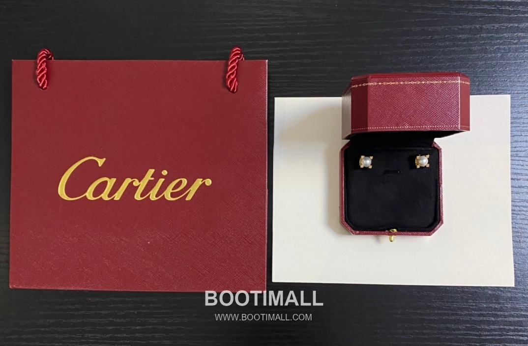 Cartier Horn Pearl Sterling Silver 925 Stud Earring with Akoya Pearl 까르띠에 혼 펄 스털링 실버 925 스터드 이어링 아코야 진주 1cm 2