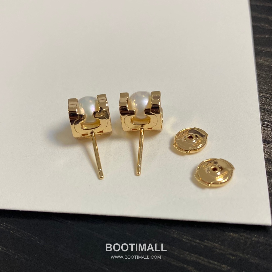 Cartier Horn Pearl Sterling Silver 925 Stud Earring with Akoya Pearl 까르띠에 혼 펄 스털링 실버 925 스터드 이어링 아코야 진주 1cm 6