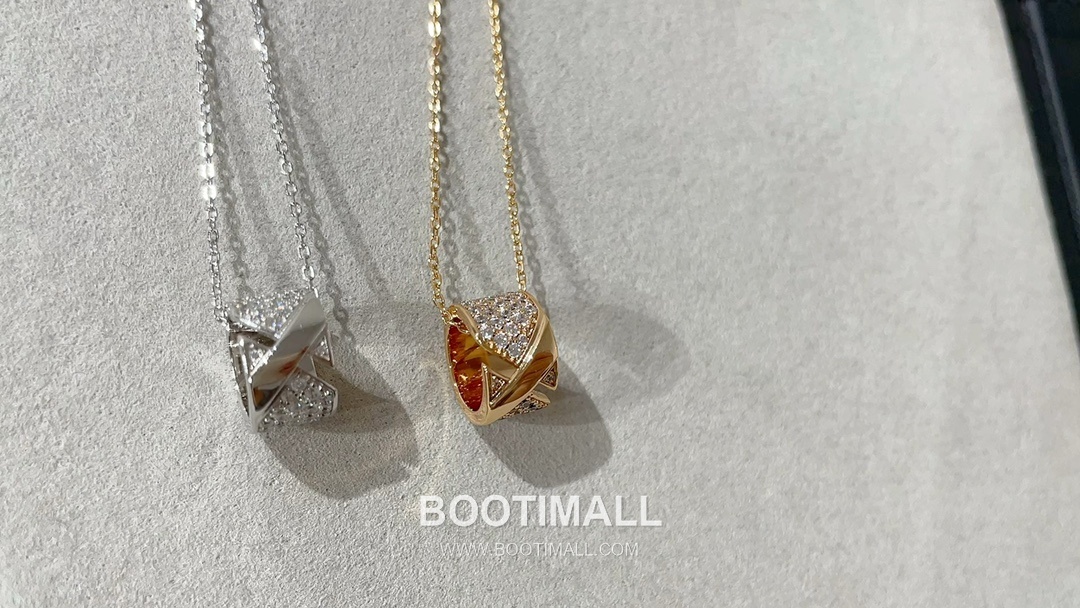 Chaumet Liens Evidence Brass Gold Plated Necklace with Diamond Pendant 쇼메 리앙 에비던스 황동 베이스 금도금 네클리스 다이아 펜던트 1