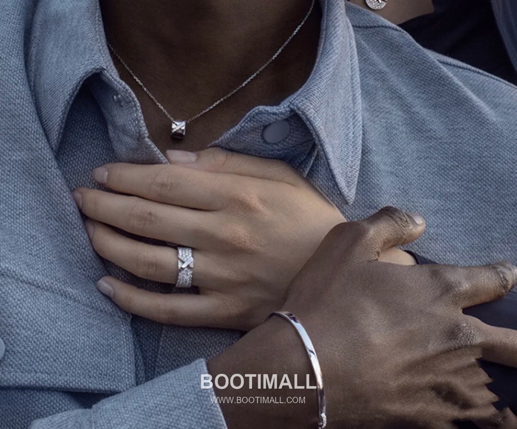 Chaumet Liens Evidence Brass Gold Plated Necklace with Diamond Pendant 쇼메 리앙 에비던스 황동 베이스 금도금 네클리스 다이아 펜던트 2