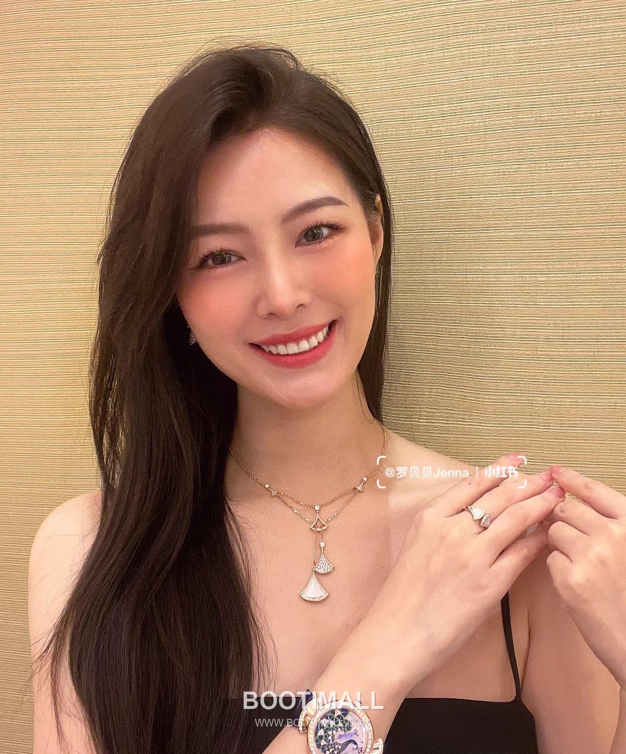 Bvlgari Divas' Dream Brass Gold Plated Necklace with Fan Pendant and Mother of Pearl 불가리 디바스 드림 황동 베이스 금도금 네클리스 팬 펜던트 자개 8