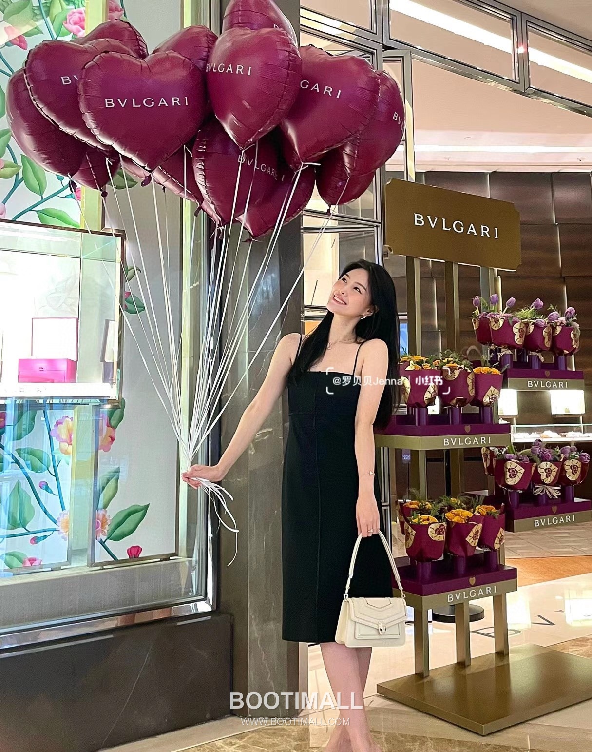 Bvlgari Divas' Dream Brass Gold Plated Necklace with Fan Pendant and Mother of Pearl 불가리 디바스 드림 황동 베이스 금도금 네클리스 팬 펜던트 자개 9