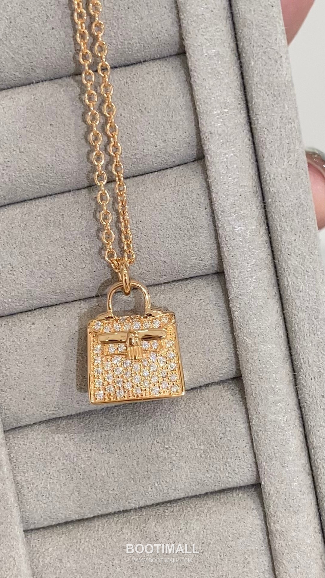 Hermes Kelly Brass Gold Plated Necklace with Bag Pendant 에르메스 켈리 황동 베이스 금도금 네클리스 백 펜던트 1
