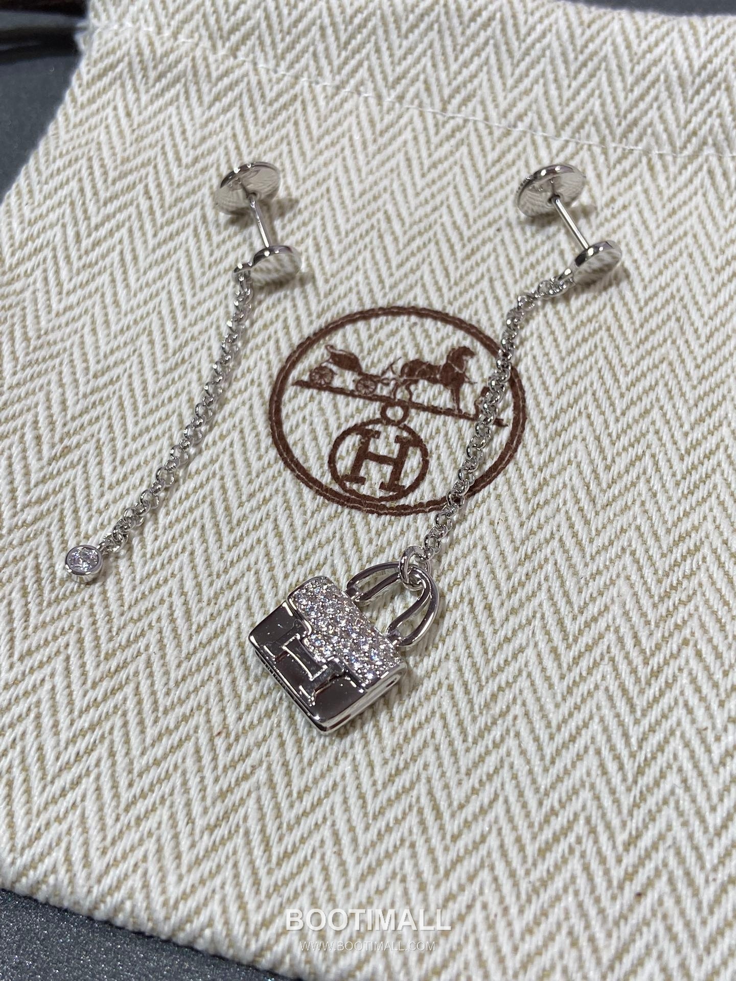 Hermes Constance Brass Gold Plated Earring with Bag Motif and Crystal Fringe 에르메스 콘스탄스 황동 베이스 금도금 이어링 백 모티프 크리스탈 프린지 8