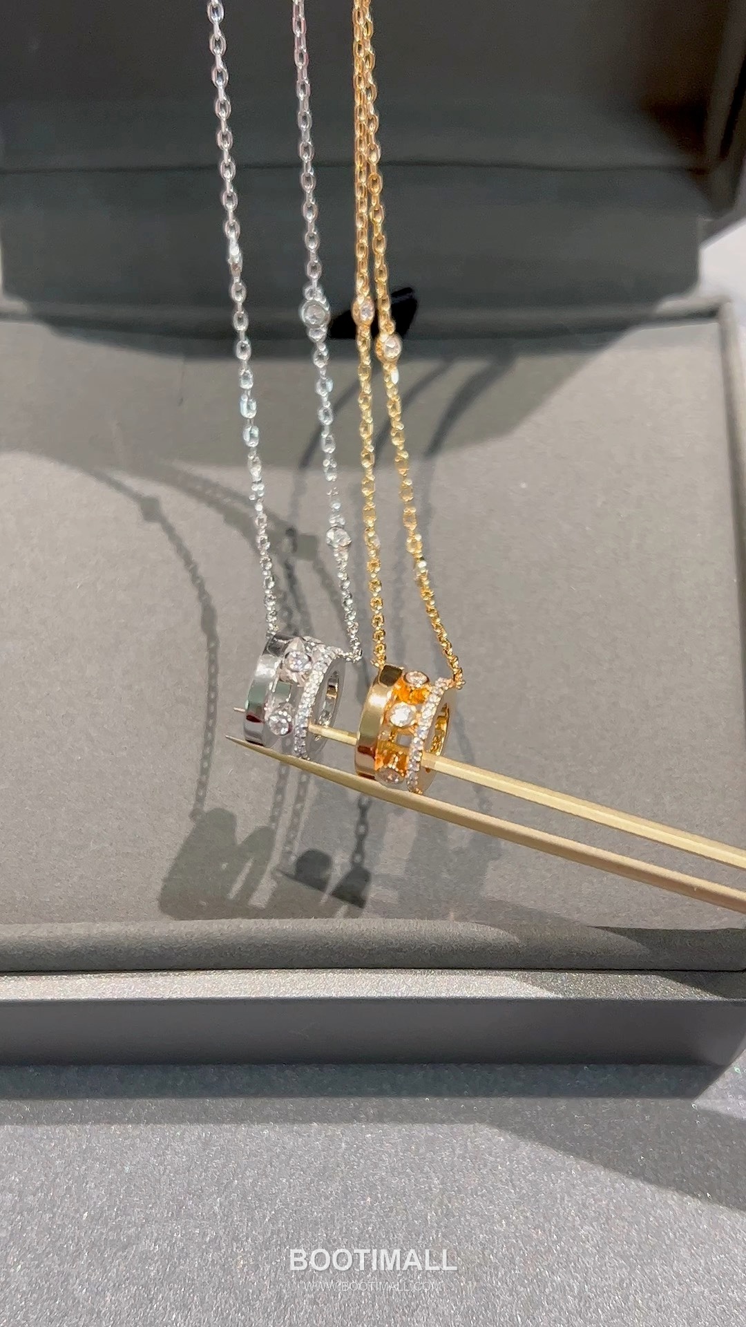 Messika Move Brass Gold Plated Necklace with Moving Diamond Pendant 메시카 무브 황동 베이스 금도금 네클리스 무빙 다이아 펜던트 1