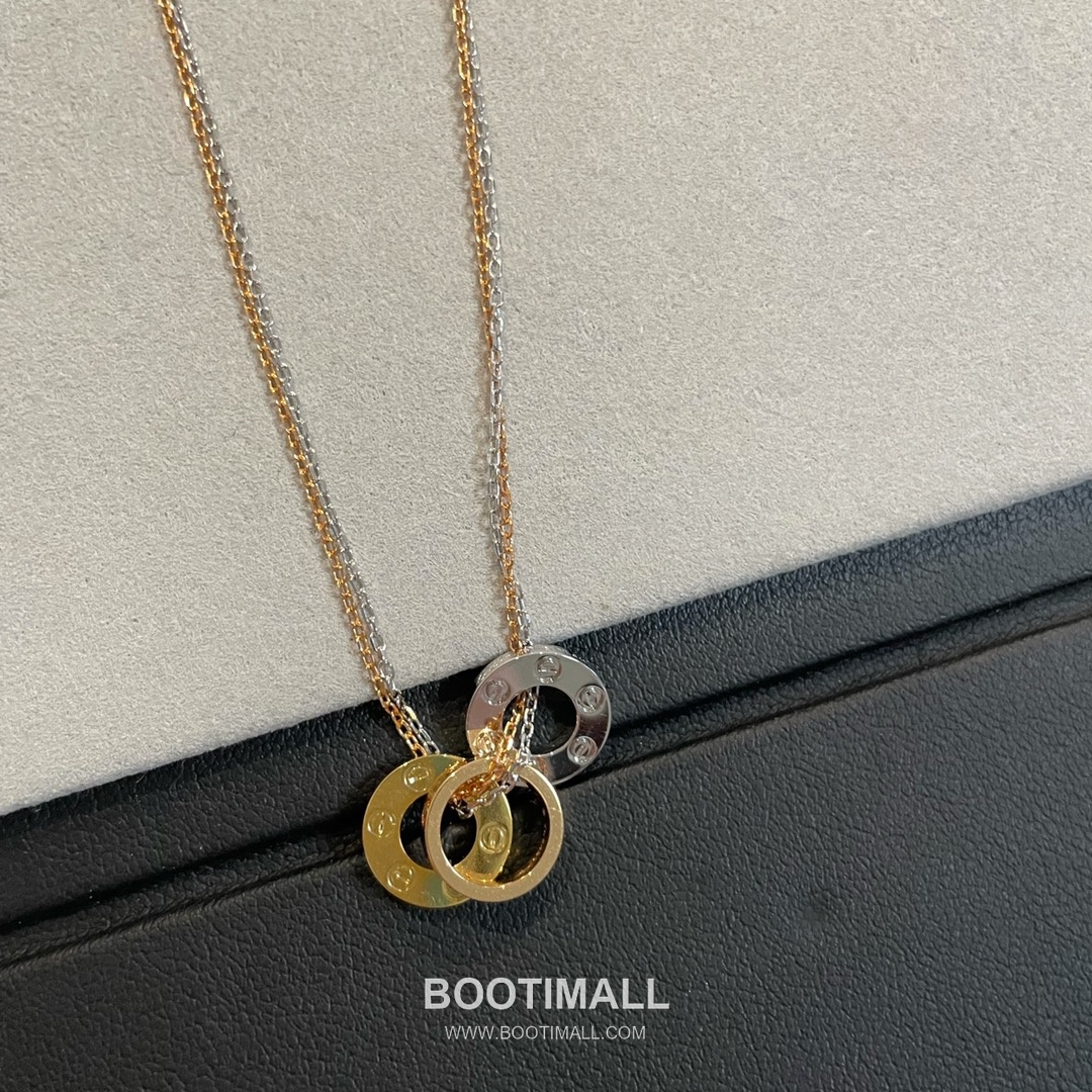 Cartier Love Brass Gold Plated Necklace with Triple Ring Pendant Screw Motif 까르띠에 러브 황동 베이스 금도금 네클리스 트리플 링 펜던트 스크류 모티프 8