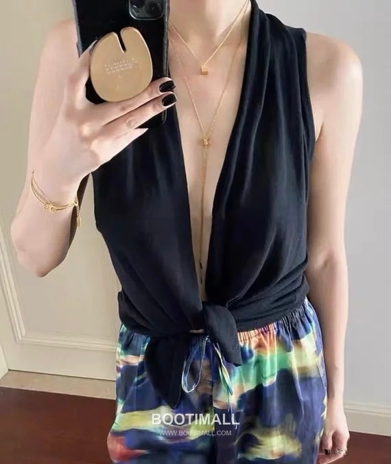 Celine Triomphe Brass Gold Plated Necklace with Logo Pendant Adjustable Chain 셀린느 트리옹프 황동 베이스 금도금 네클리스 로고 펜던트 어저스터블 체인 18