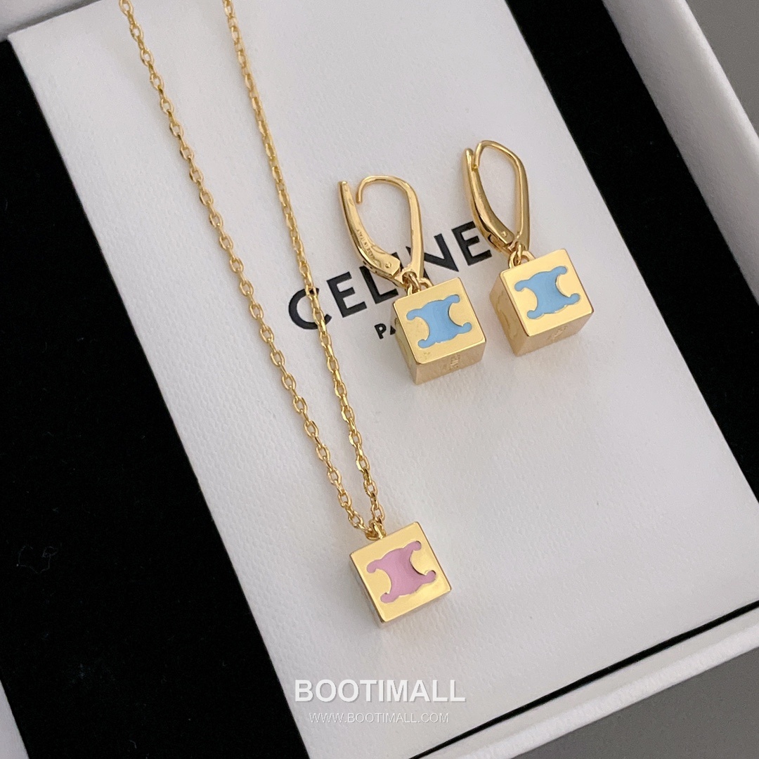 Celine Triomphe Brass Gold Plated Necklace with Enamel Square Pendant 셀린느 트리옹프 황동 베이스 금도금 네클리스 에나멜 스퀘어 펜던트 8