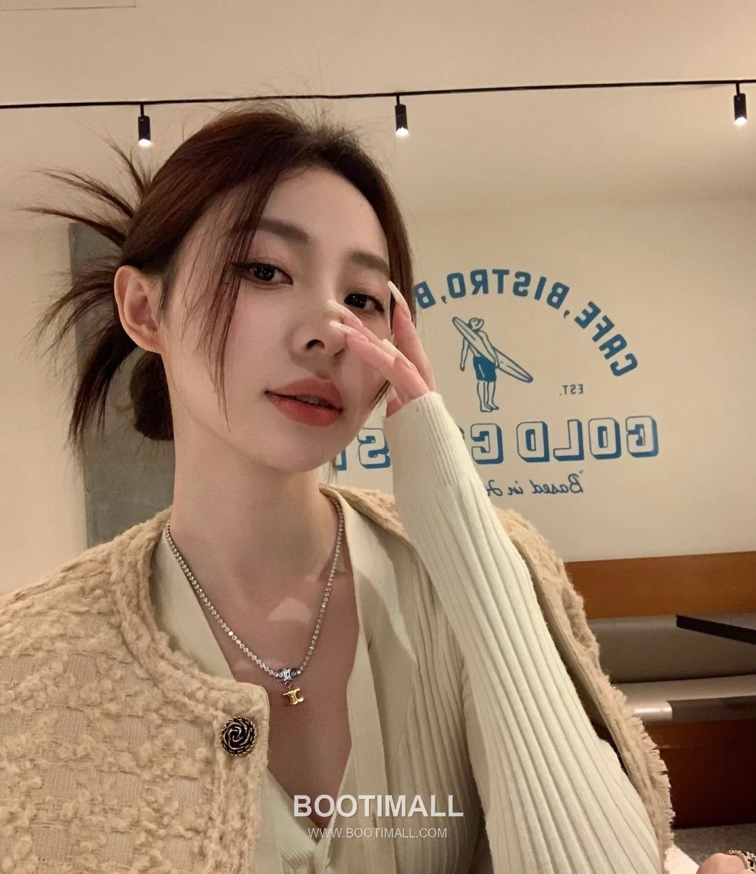 Celine Triomphe Brass Gold Plated Necklace with Double Logo Pendant Full Crystal 셀린느 트리옹프 황동 베이스 금도금 네클리스 더블 로고 펜던트 풀 크리스탈 3