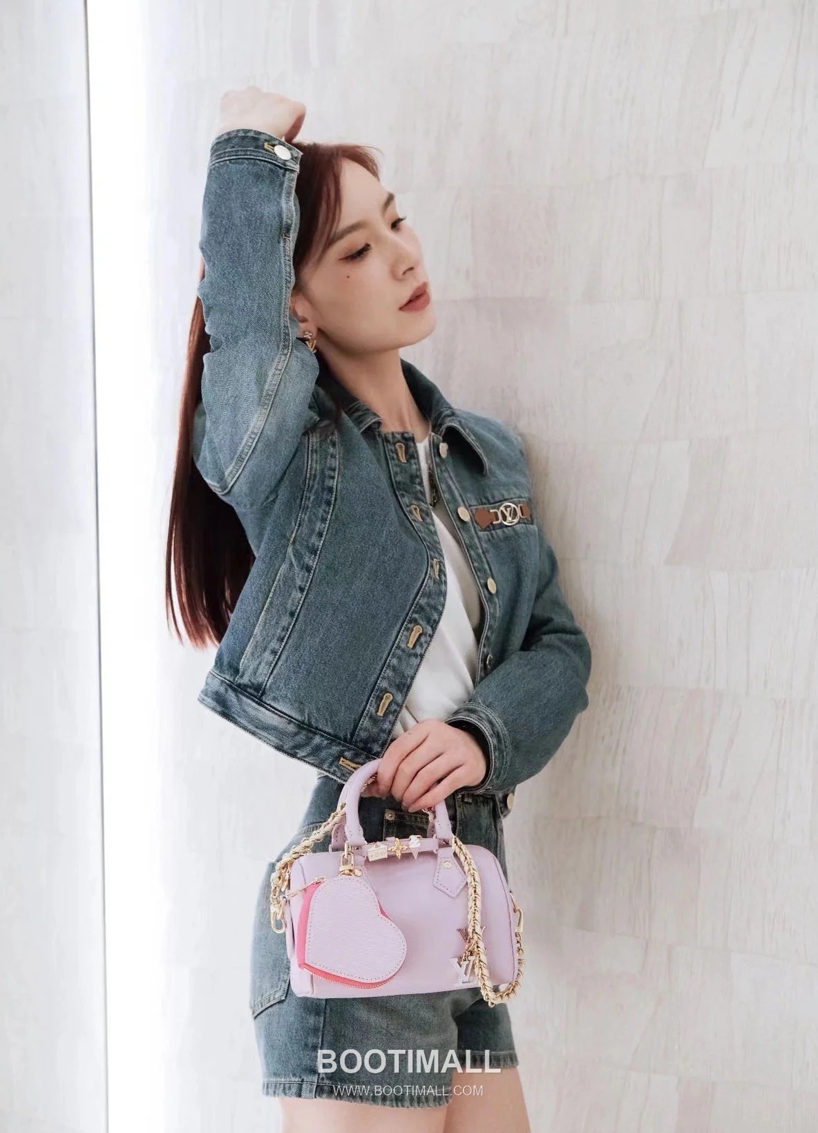 Louis Vuitton Speedy 18 Calfskin Leather Mini Boston Bag with Strap Charm Detail 루이비통 스피디18 카프스킨 미니 보스턴백 스트랩 참 디테일 M24598 18cm 25