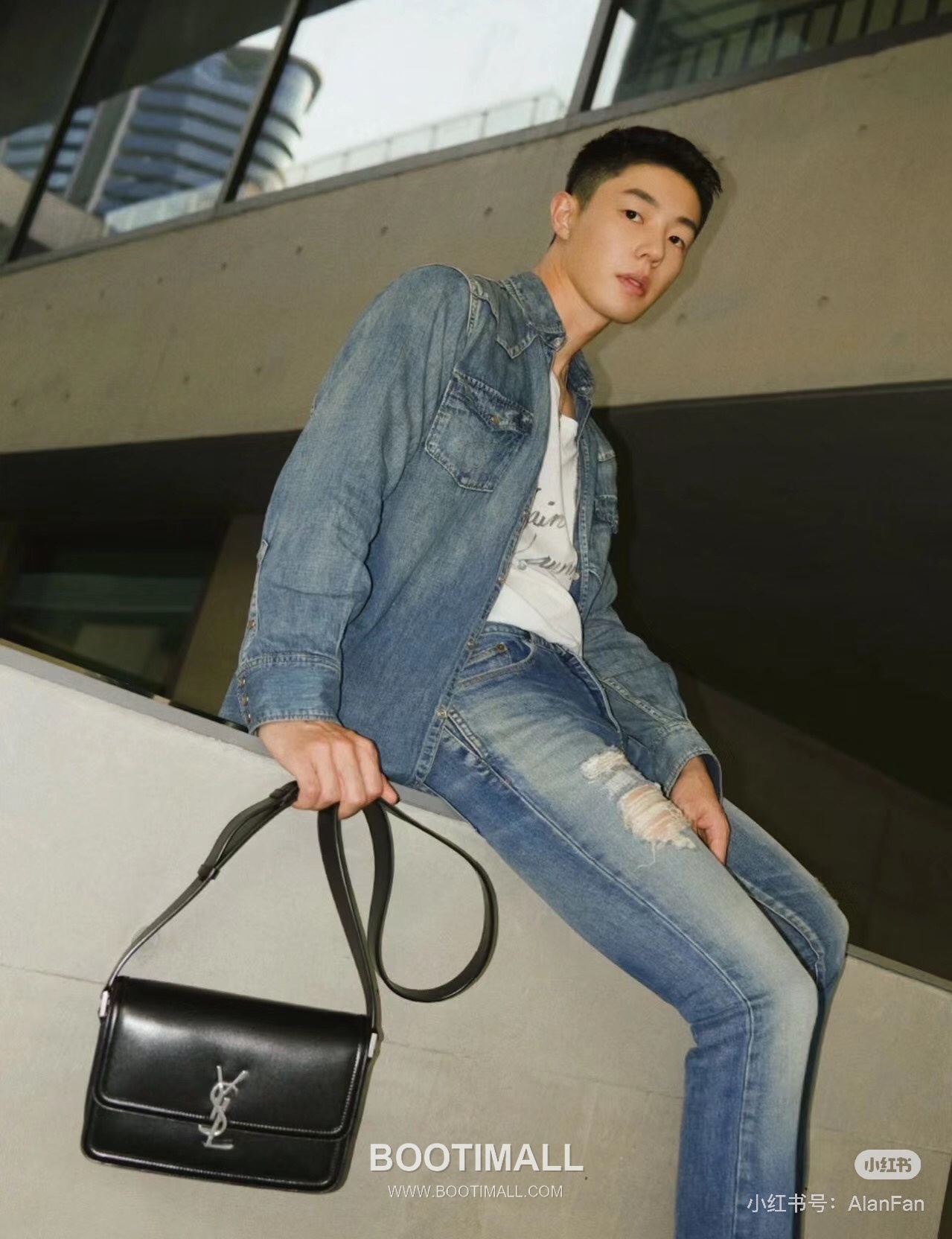 Saint Laurent Monogram Medium Grain Leather Flap Shoulder Bag with YSL Turn Lock 루이생로랑 모노그램 그레인 레더 플랩 숄더백 YSL 턴락 634305 23cm 2