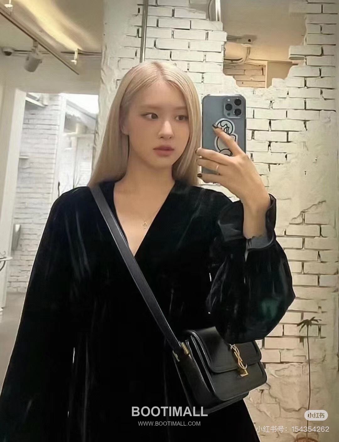 Saint Laurent Monogram Medium Grain Leather Flap Shoulder Bag with YSL Turn Lock 루이생로랑 모노그램 그레인 레더 플랩 숄더백 YSL 턴락 634305 23cm 4