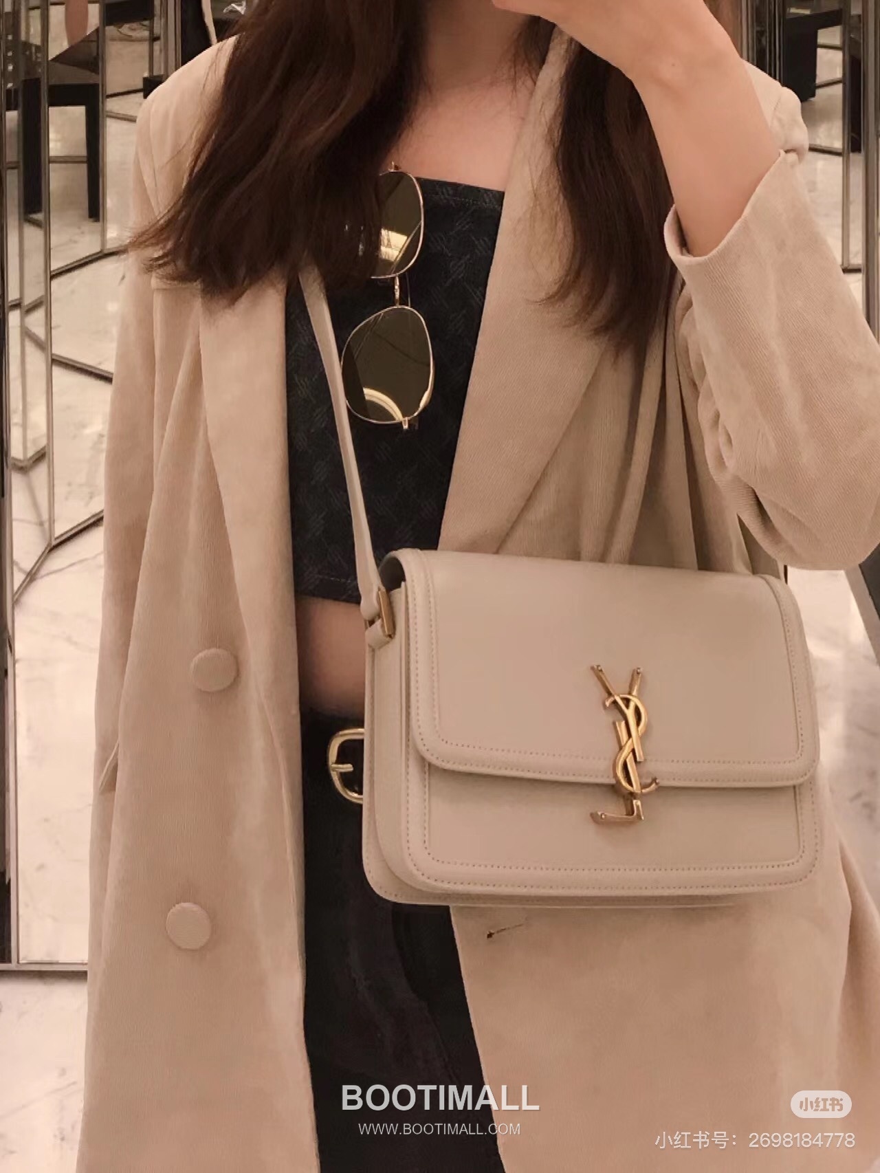 Saint Laurent Monogram Medium Grain Leather Flap Shoulder Bag with YSL Turn Lock 루이생로랑 모노그램 그레인 레더 플랩 숄더백 YSL 턴락 634305 23cm 9