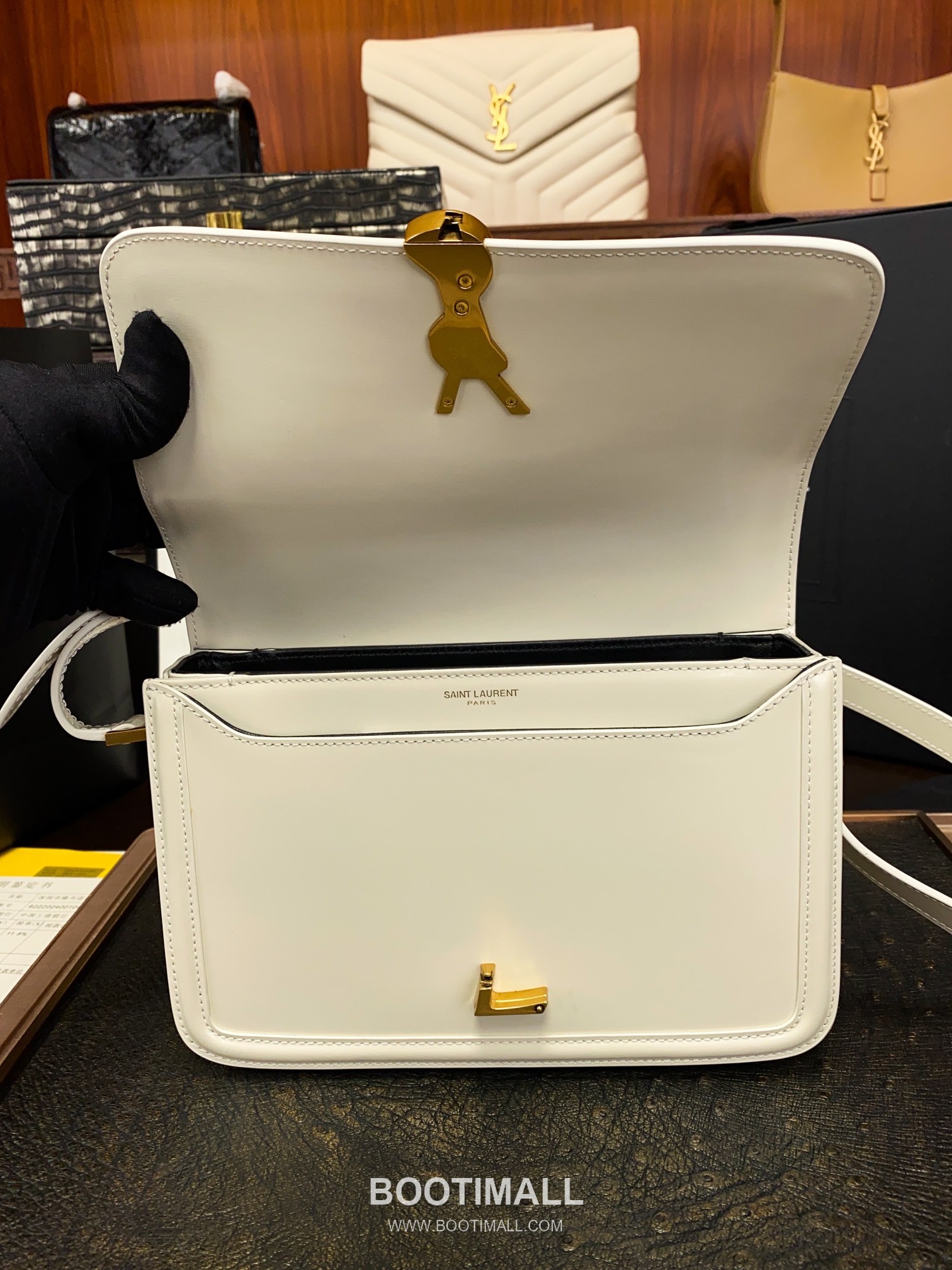 Saint Laurent Monogram Medium Grain Leather Flap Shoulder Bag with YSL Turn Lock 루이생로랑 모노그램 그레인 레더 플랩 숄더백 YSL 턴락 634305 23cm 7