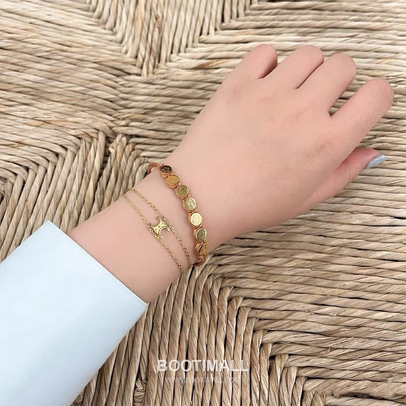 Celine Triomphe Brass Gold Plated Necklace with Double Layer Chain Logo Pendant 셀린느 트리옹프 황동 베이스 금도금 네클리스 더블 레이어 체인 로고 펜던트 6