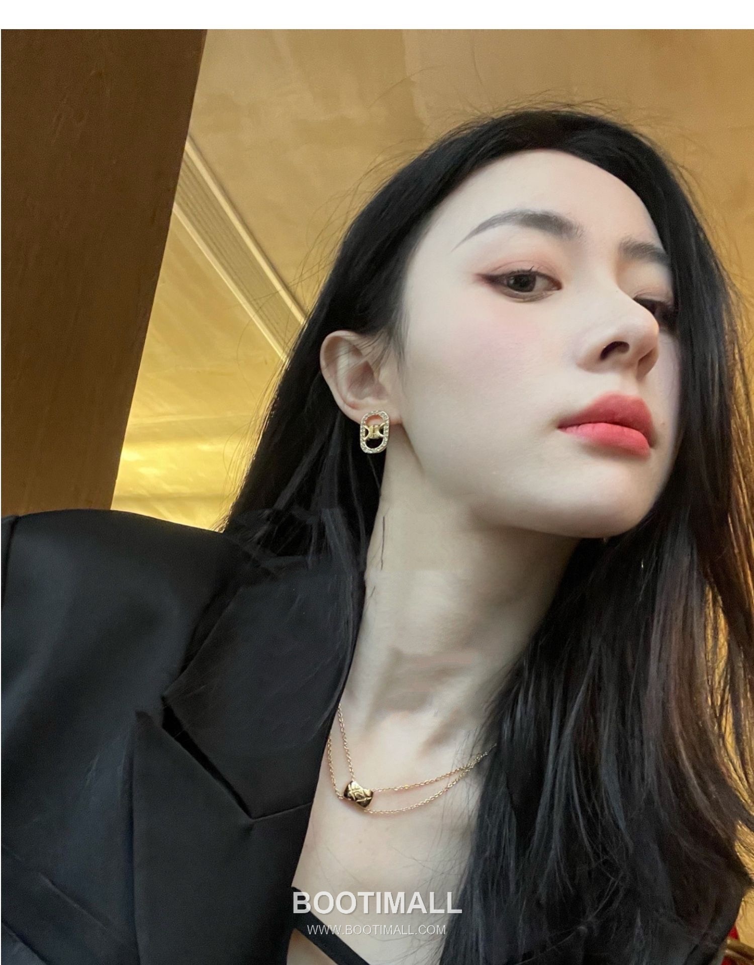 Celine Triomphe Brass Gold Plated Earring with Rectangle Logo Stud 셀린느 트리옹프 황동 베이스 금도금 이어링 직사각 로고 스터드 4