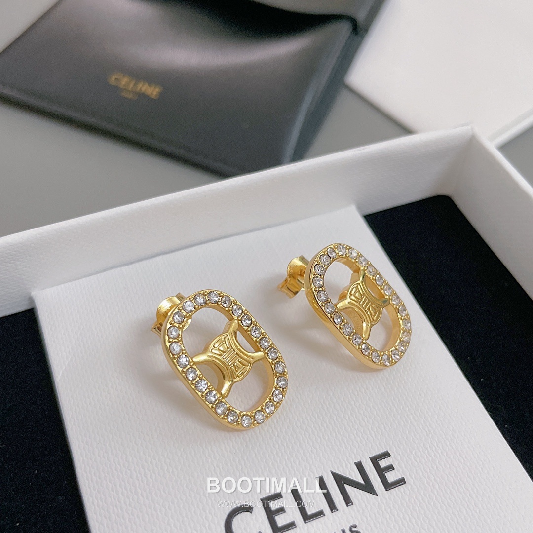Celine Triomphe Brass Gold Plated Earring with Rectangle Logo Stud 셀린느 트리옹프 황동 베이스 금도금 이어링 직사각 로고 스터드 12