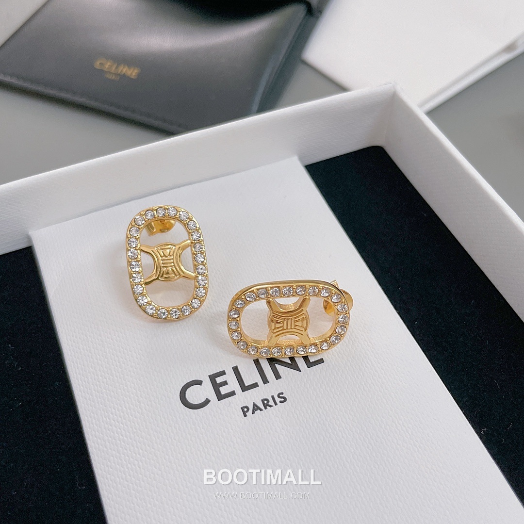 Celine Triomphe Brass Gold Plated Earring with Rectangle Logo Stud 셀린느 트리옹프 황동 베이스 금도금 이어링 직사각 로고 스터드 15