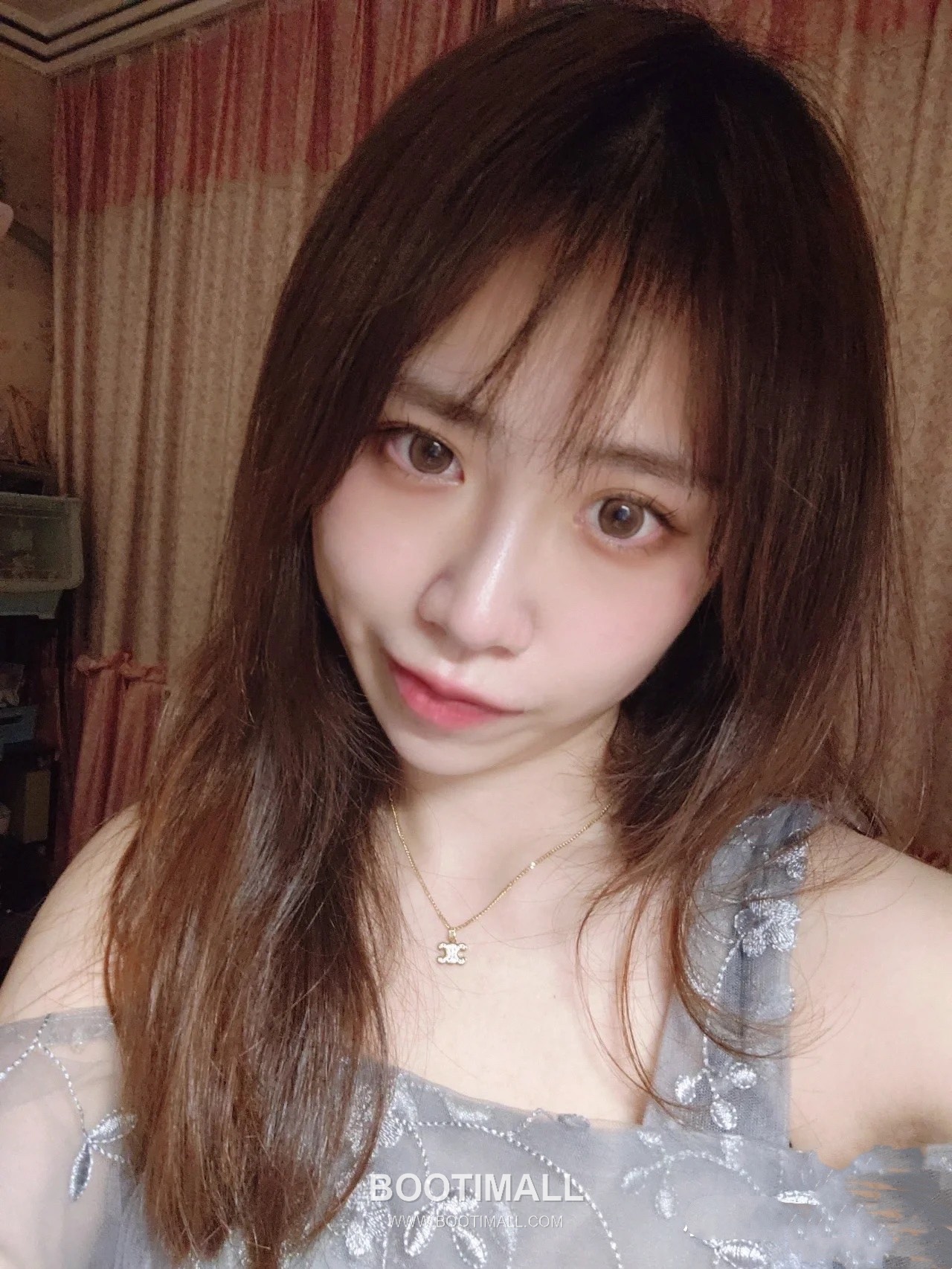 Celine Triomphe Brass Gold Plated Necklace with Full Crystal Logo Pendant 셀린느 트리옹프 황동 베이스 금도금 네클리스 풀 크리스탈 로고 펜던트 2