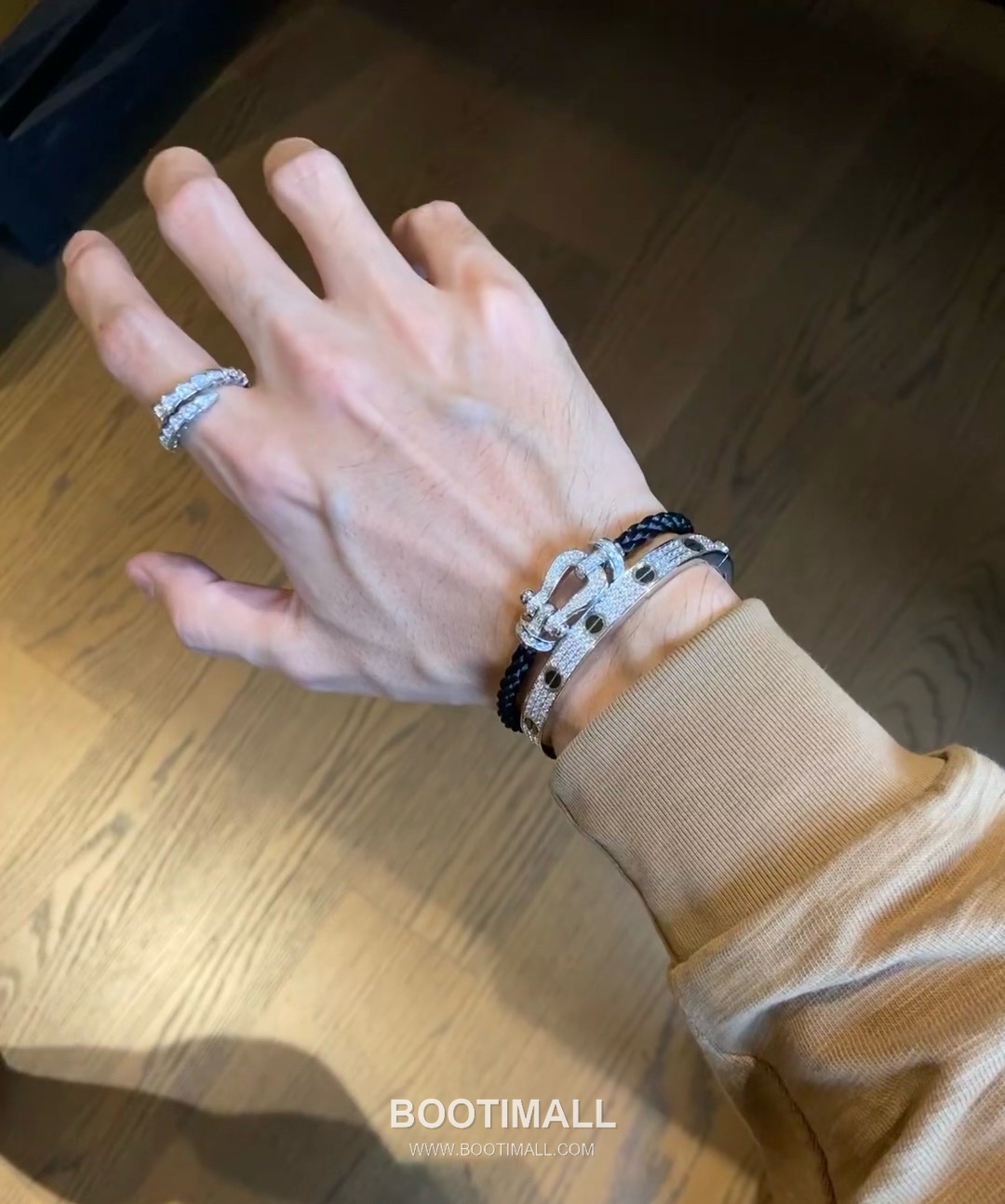 Fred Saddle Sterling Silver 925 Bracelet with Black Nylon Cord and Crystal Horseshoe 프레드 새들 스털링 실버 925 브레이슬릿 블랙 나일론 코드 크리스탈 말굽 모티프 21