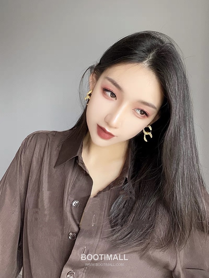 Celine Brass Gold Plated Earring with Interlocking Logo Stud 셀린느 황동 베이스 금도금 이어링 인터락킹 로고 스터드 2