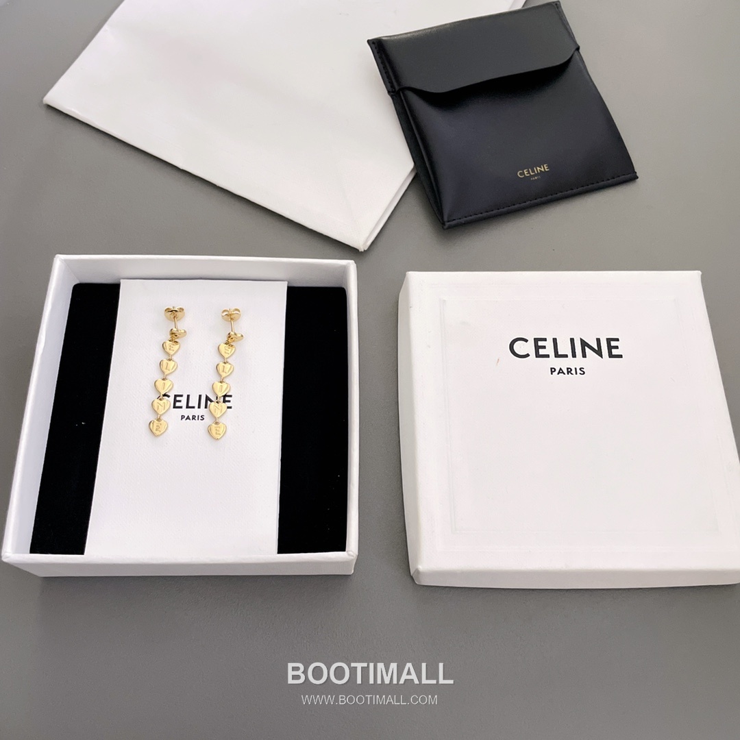 Celine Brass Gold Plated Earring with Multi Heart Stud Design 셀린느 황동 베이스 금도금 이어링 멀티 하트 스터드 디자인 8