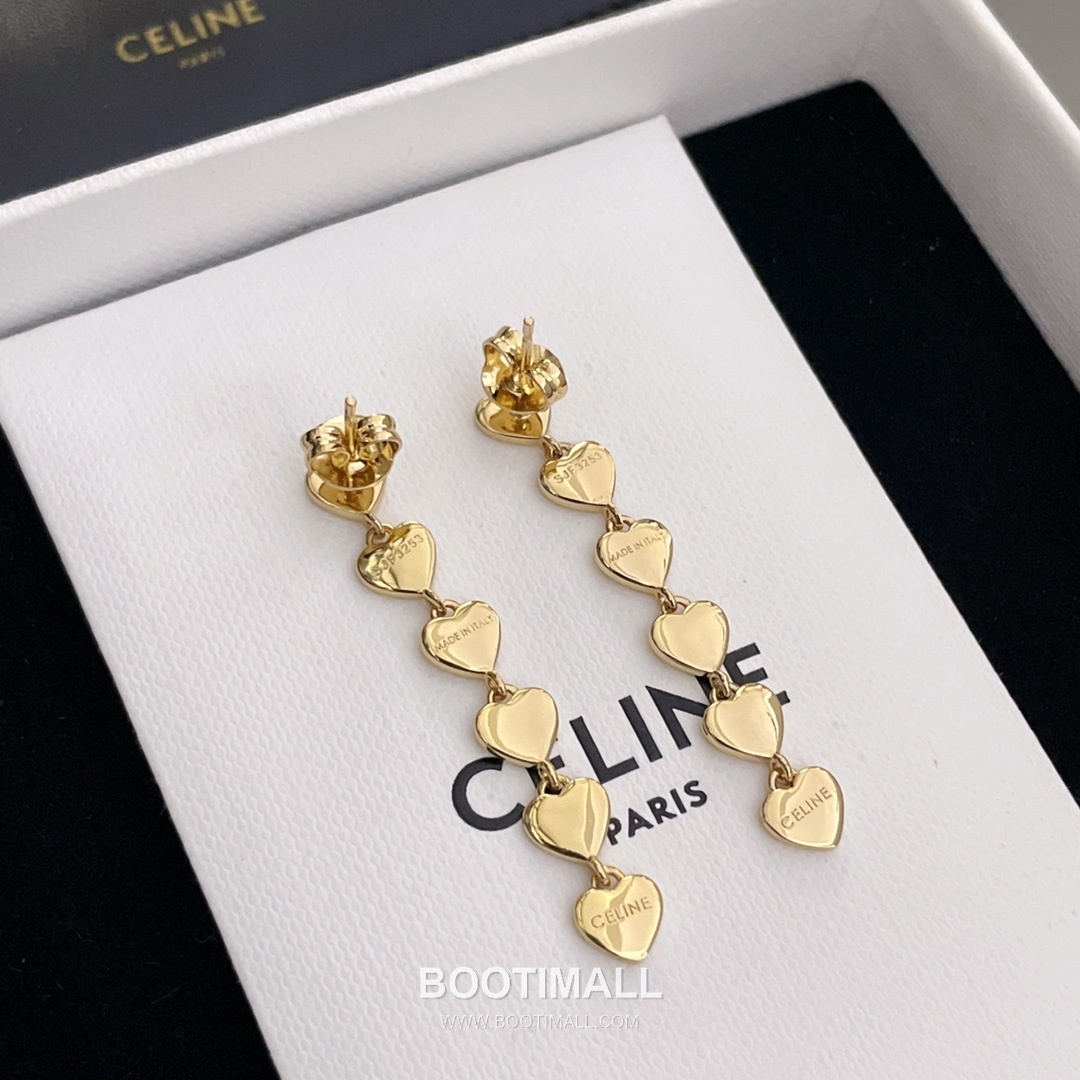 Celine Brass Gold Plated Earring with Multi Heart Stud Design 셀린느 황동 베이스 금도금 이어링 멀티 하트 스터드 디자인 10