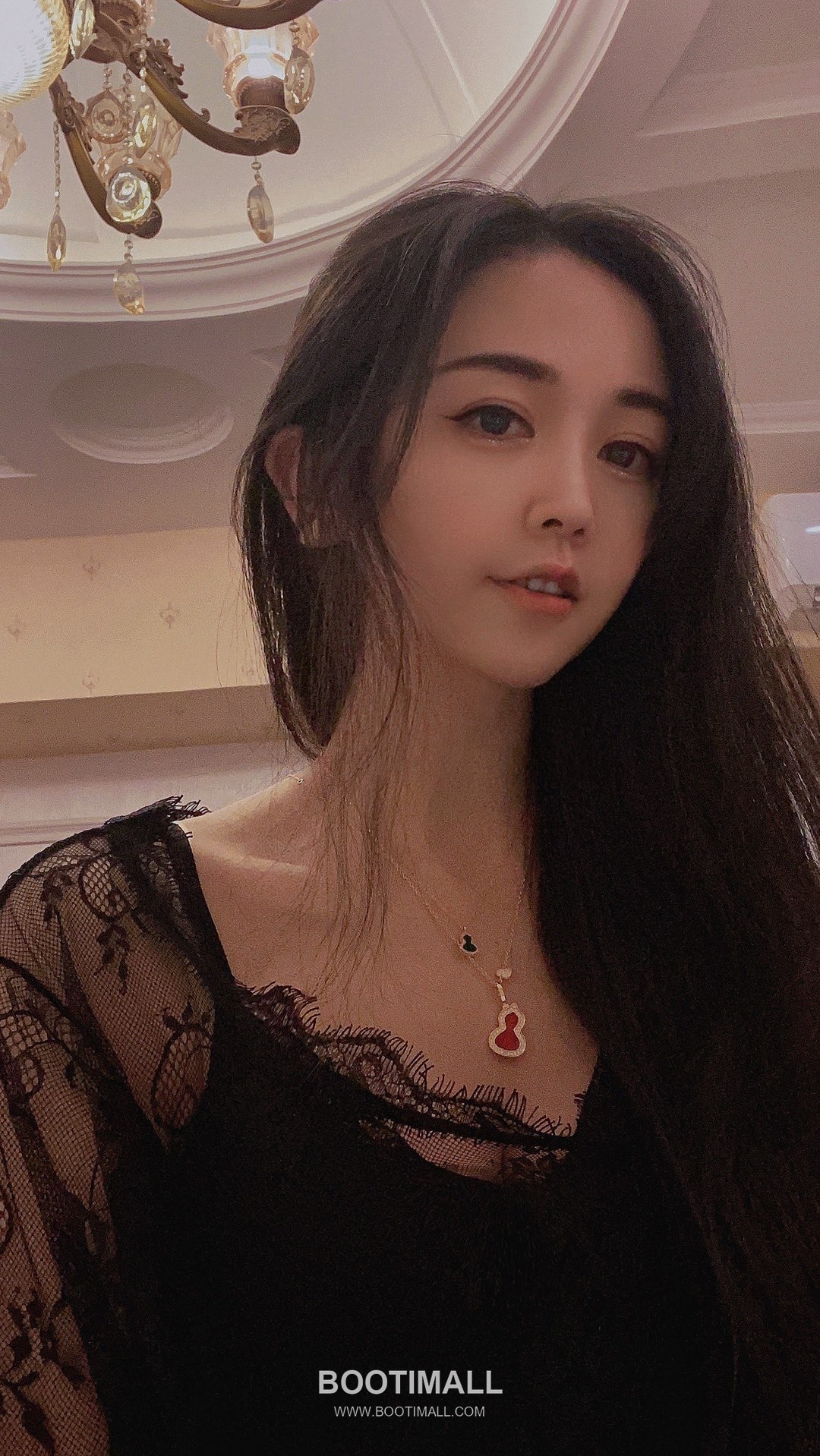 Qeelin Wulu Brass Gold Plated Necklace with Double Gourd Pendant Chalcedony Diamond 키린 울루 황동 베이스 금도금 네클리스 더블 호리병 펜던트 옥수 다이아 7