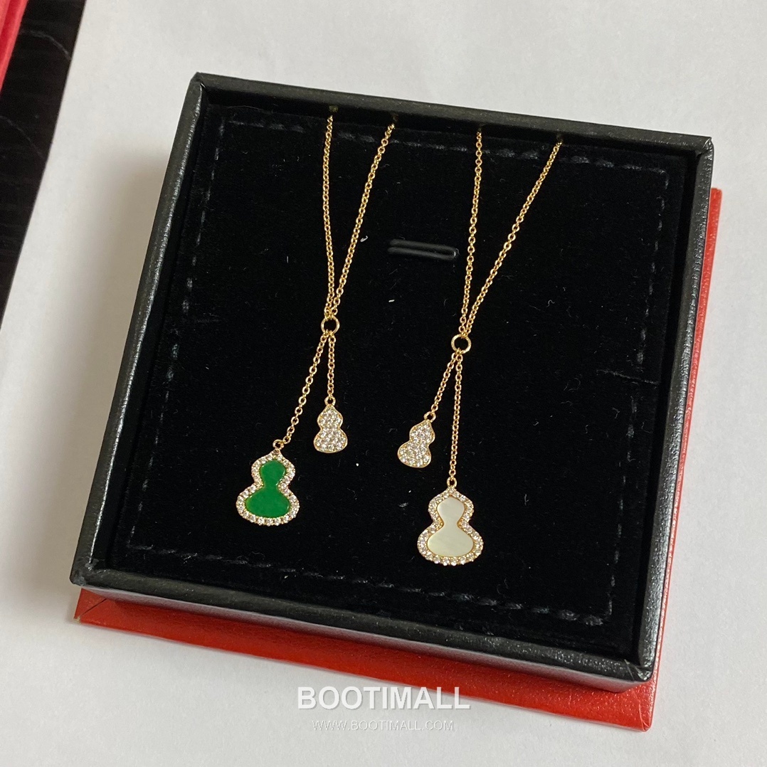 Qeelin Wulu Brass Gold Plated Necklace with Double Gourd Pendant Chalcedony Diamond 키린 울루 황동 베이스 금도금 네클리스 더블 호리병 펜던트 옥수 다이아 11