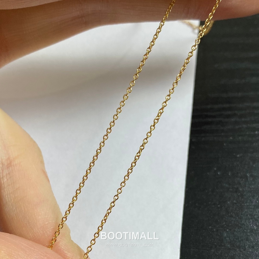 Qeelin Wulu Brass Gold Plated Necklace with Double Gourd Pendant Chalcedony Diamond 키린 울루 황동 베이스 금도금 네클리스 더블 호리병 펜던트 옥수 다이아 15