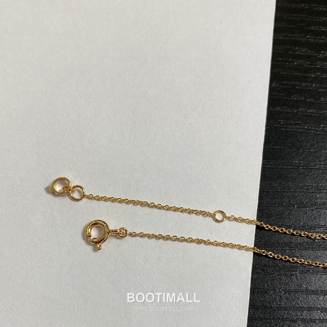 Qeelin Wulu Brass Gold Plated Necklace with Double Gourd Pendant Chalcedony Diamond 키린 울루 황동 베이스 금도금 네클리스 더블 호리병 펜던트 옥수 다이아 16