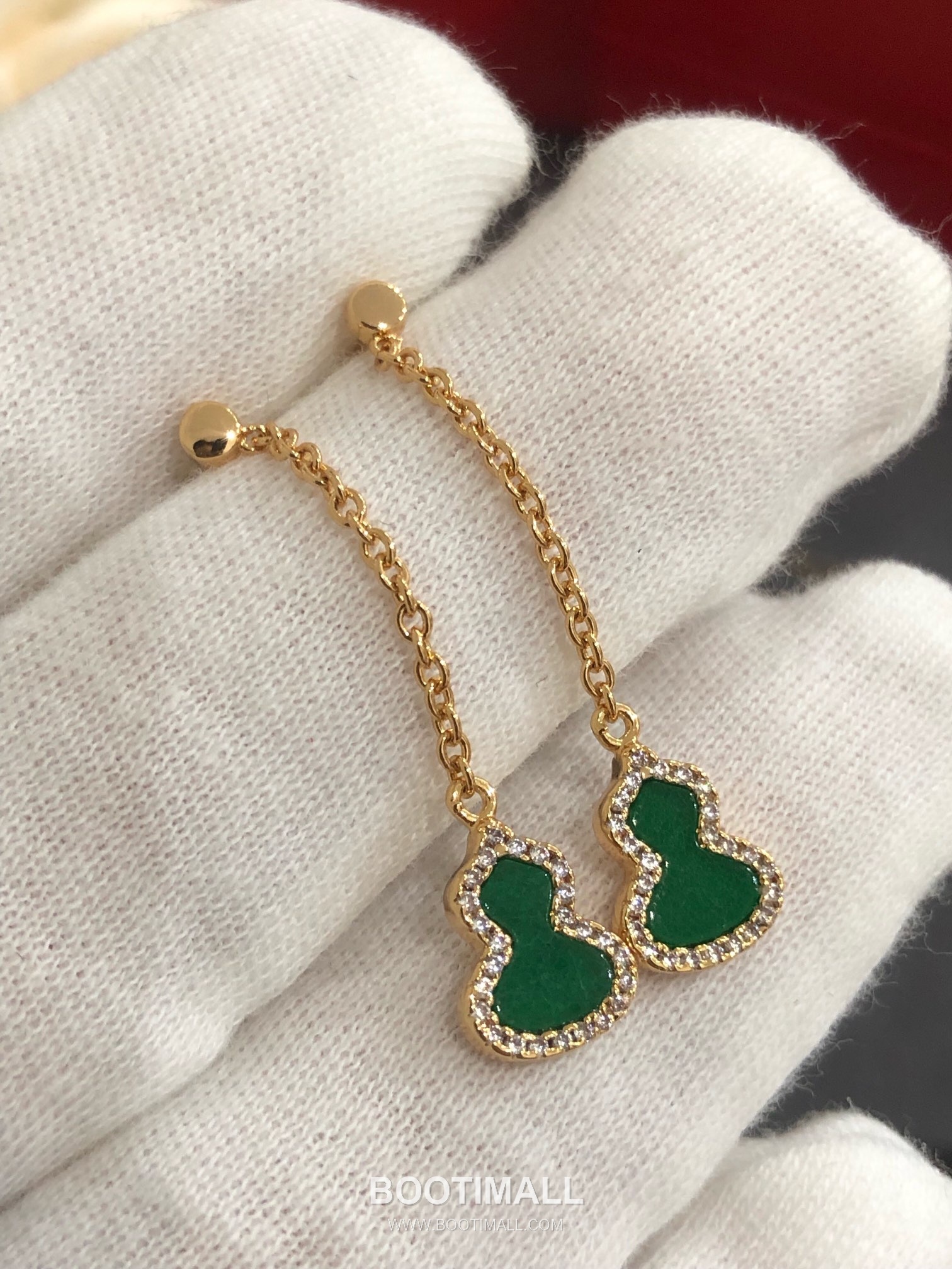 Qeelin Wulu Brass Gold Plated Earring with Mini Long Gourd Pendant Chalcedony Diamond 키린 울루 황동 베이스 금도금 이어링 미니 롱 호리병 펜던트 옥수 다이아 7