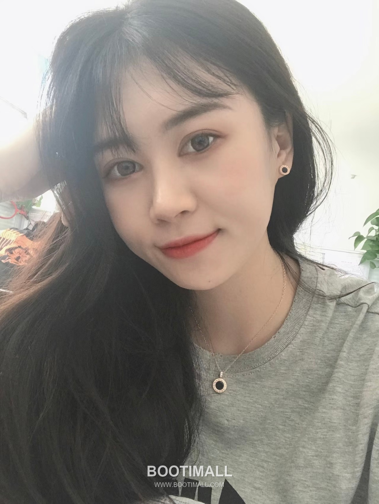 Bvlgari Brass Gold Plated Necklace with Double Sided Disc Pendant Onyx Mother of Pearl 불가리 황동 베이스 금도금 네클리스 더블 사이드 디스크 펜던트 오닉스 자개 3